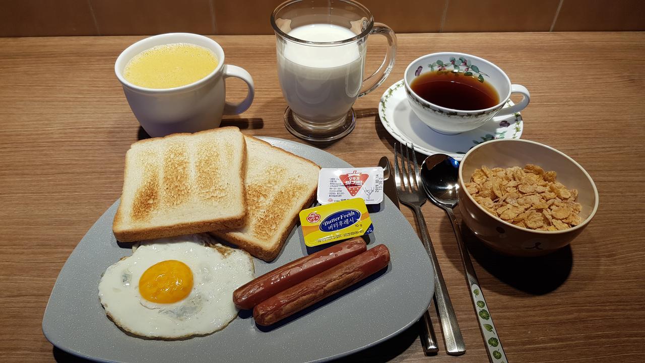 Mr. Comma Guest house Seoul