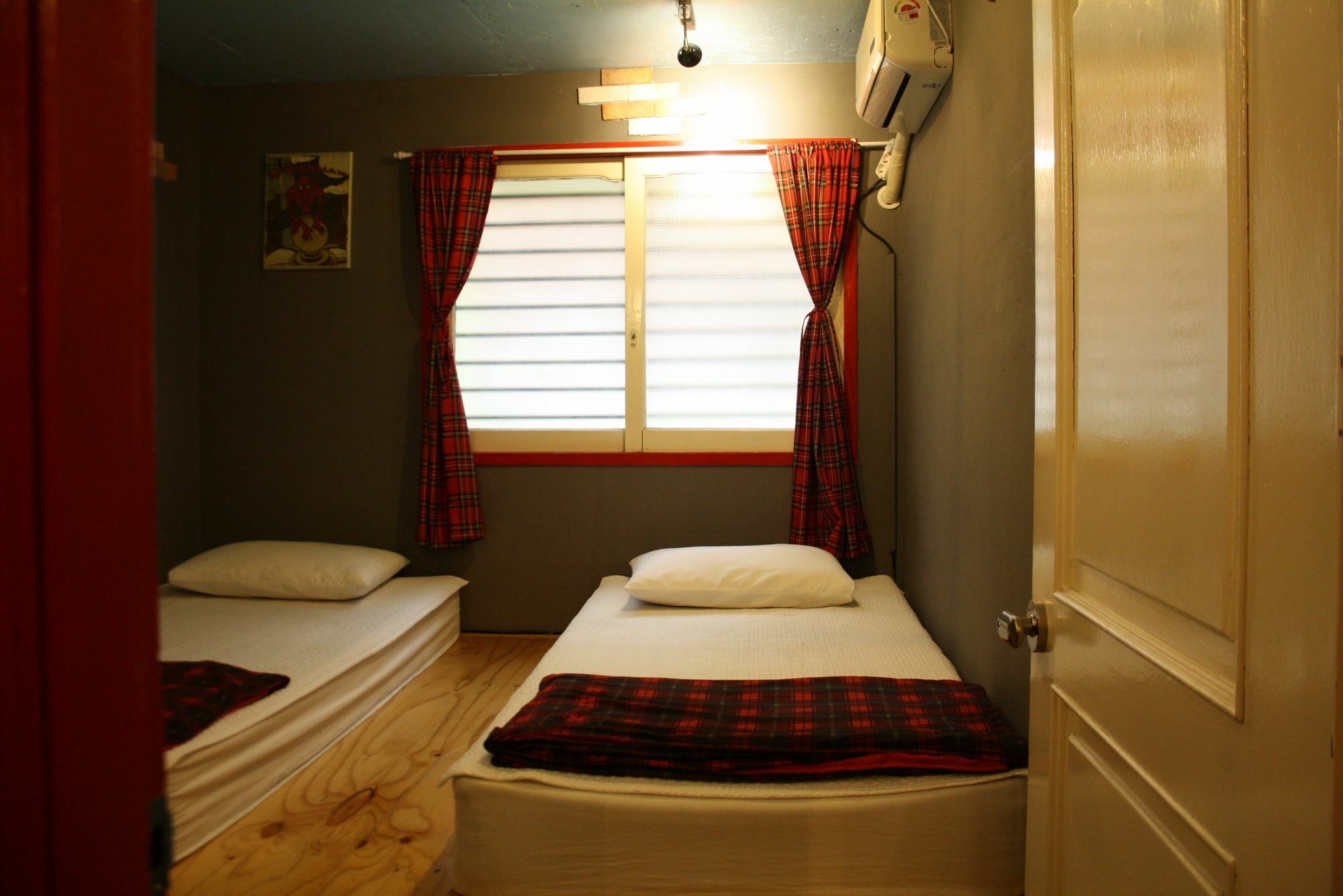 Mr. Comma Guest house *